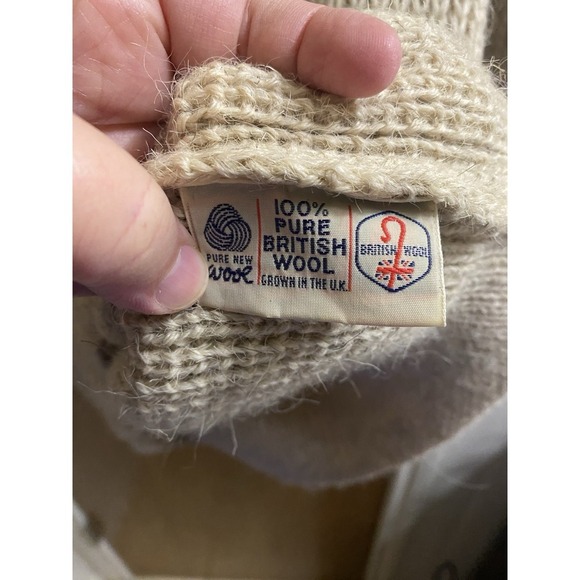 Vintage James Pringle Pure British Wool Sweater Suede Elbow & Shoulder Patch L - Picture 6 of 14